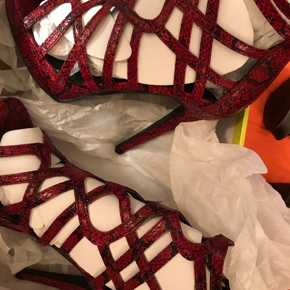 Linnie Strapped Heels - Picture 3 of 4